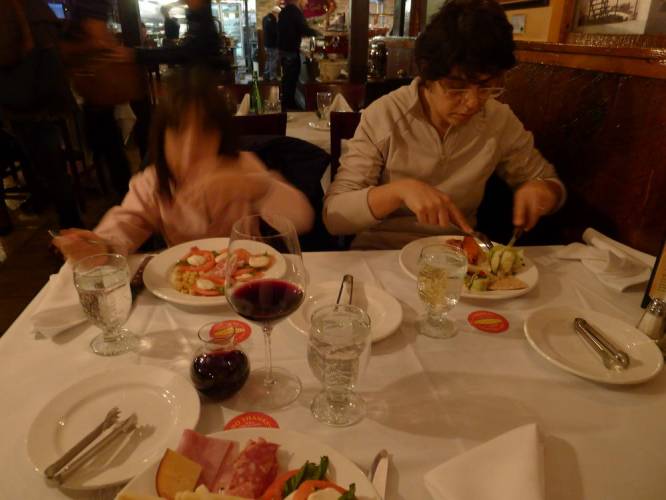 USA_2011-11-28 18-19-21